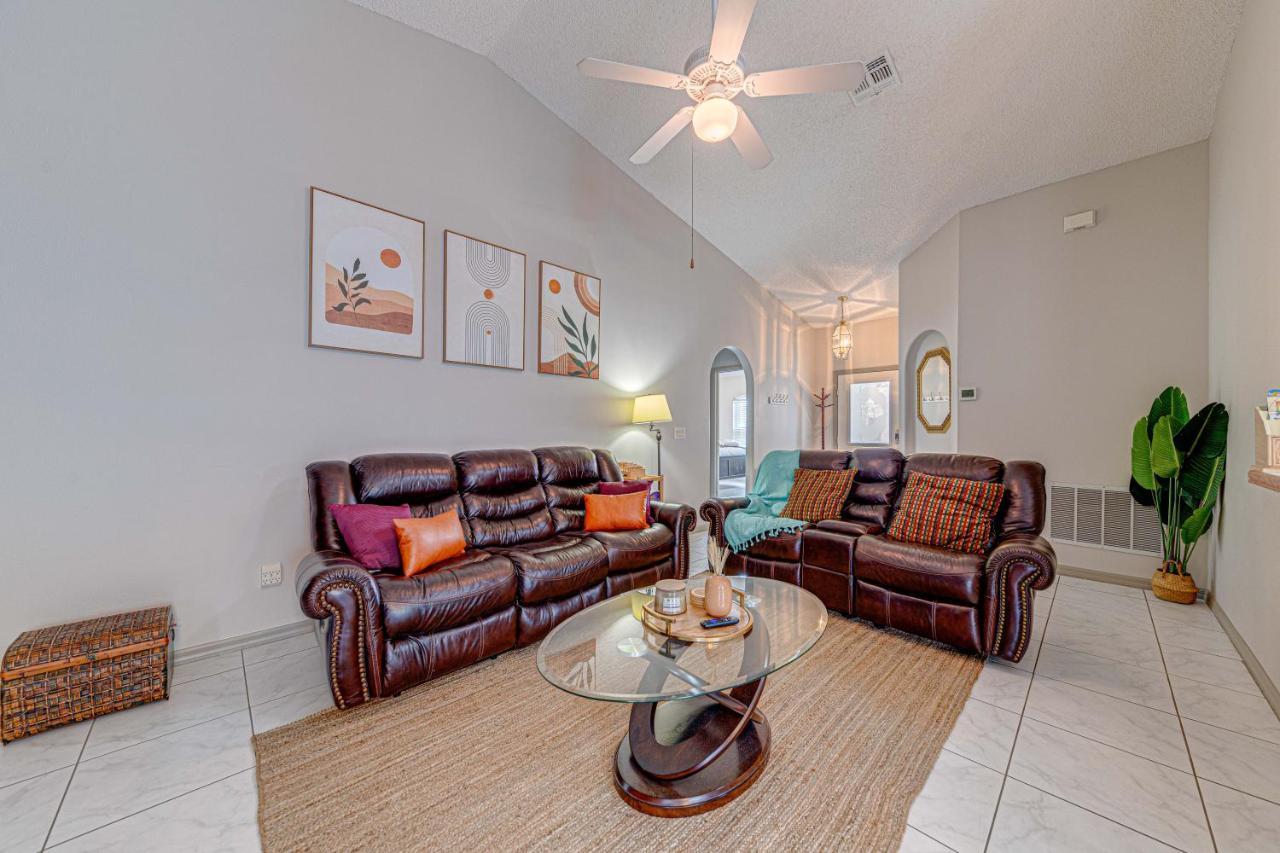 Holiday home Cozy Autumn Creek Retreat *